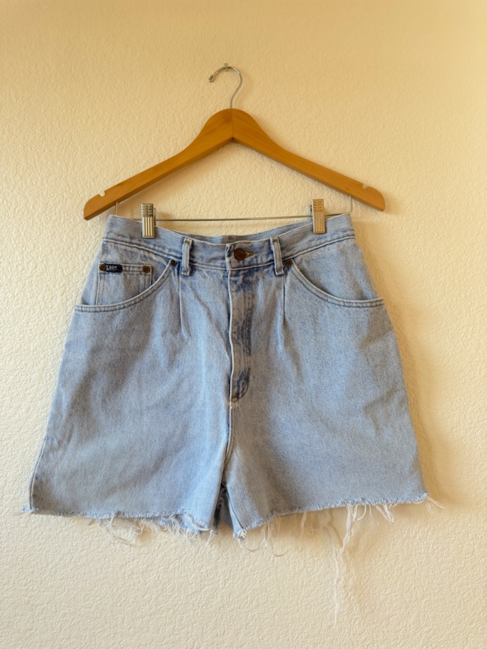 Lee Vintage Light Blue High-Rise Denim Jean Shorts Women’s size 29